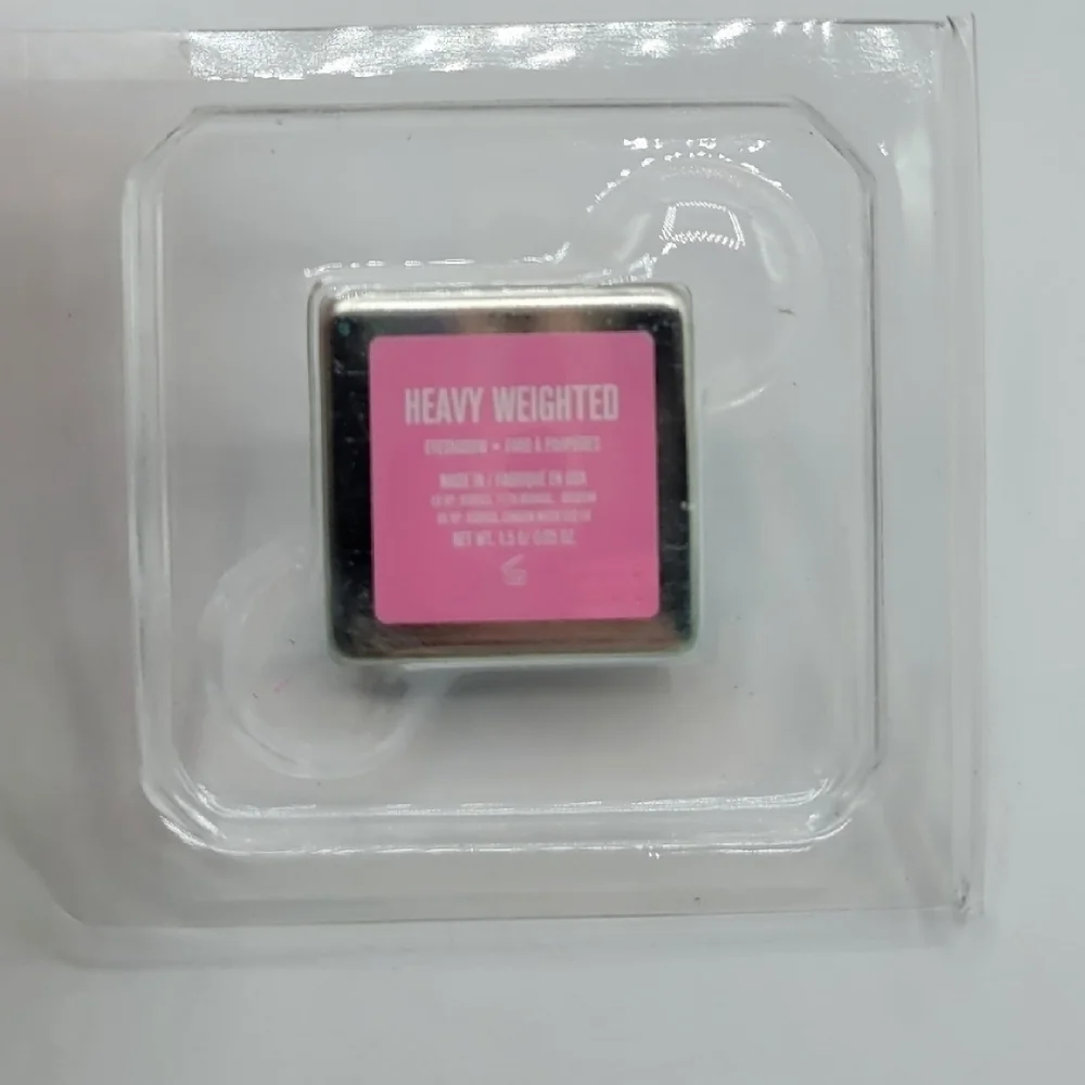 Jeffree Star Heavy Weighted Eyeshadow